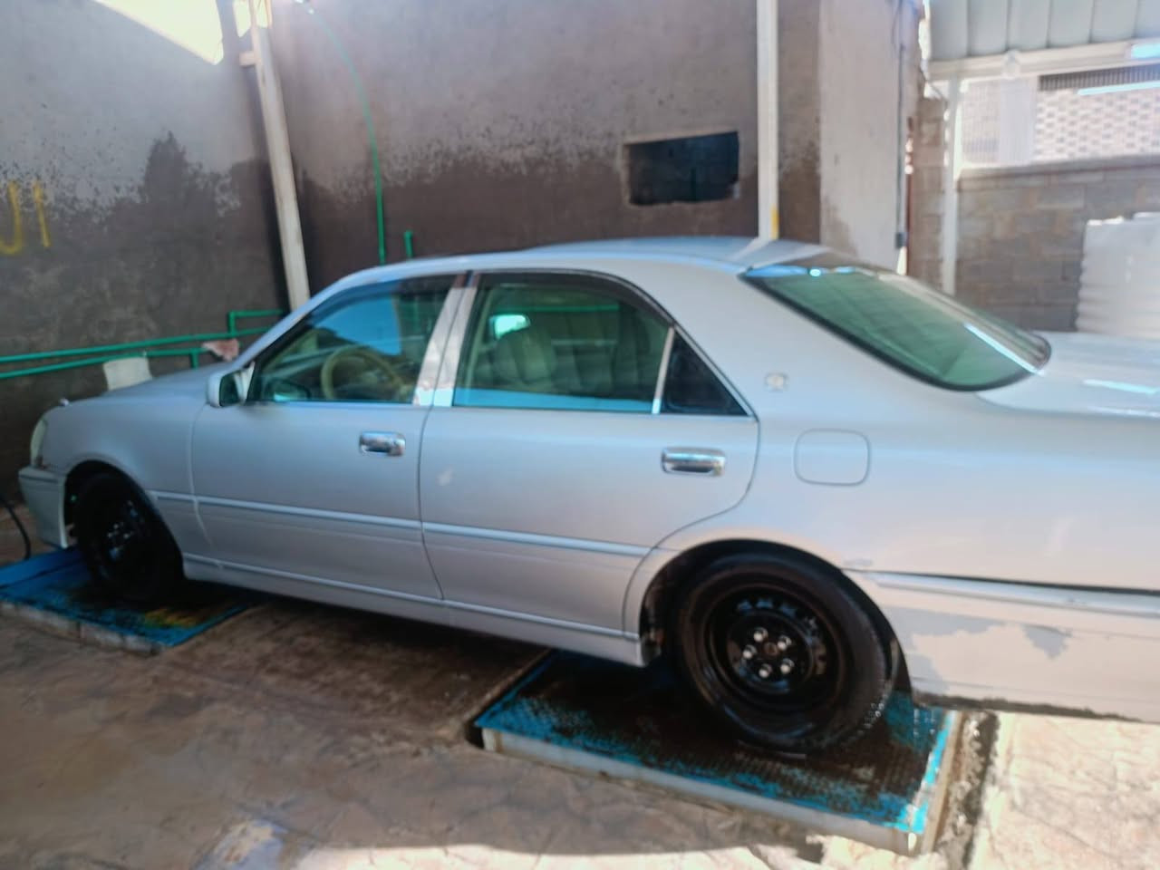 *********** سياره ملكه للبيع كفاله عامه السعر 65
