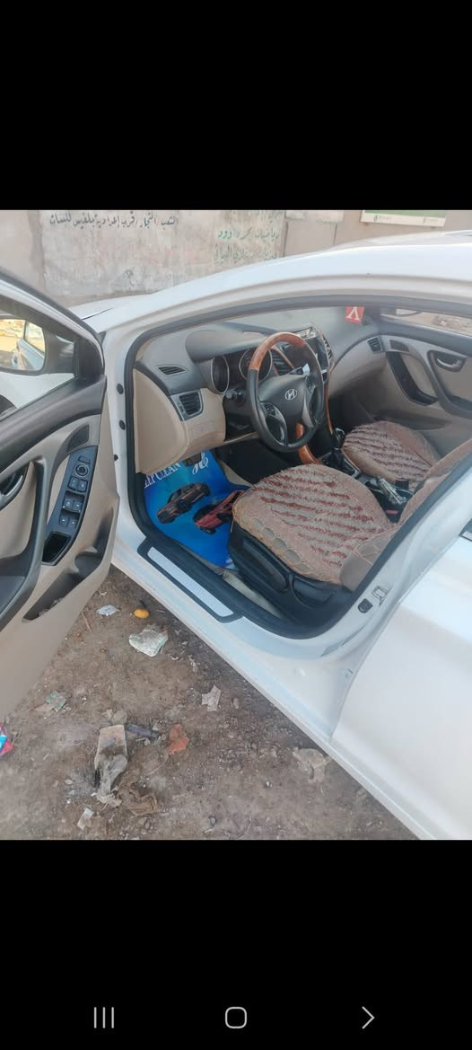 سلام عليكم
مكلف ب نشر النتره خليجي 2015
مواصفات فتحه طكتيت تحكمات صفحتين مري شفط  انضمه قياده  اربع دسك كامره حساست مكينه ١٨٠٠
رقم انكليزي جديد هزه جديده بسمي صبغ بيه شخط صفحت اليمنيه مصبوغه من جوه يدت الباب موجود صوره الشخط قبل الصبغ   وجوه وداير بدون دواخل وتبديل السعر 120 مكاني بغداد رقم
***********
