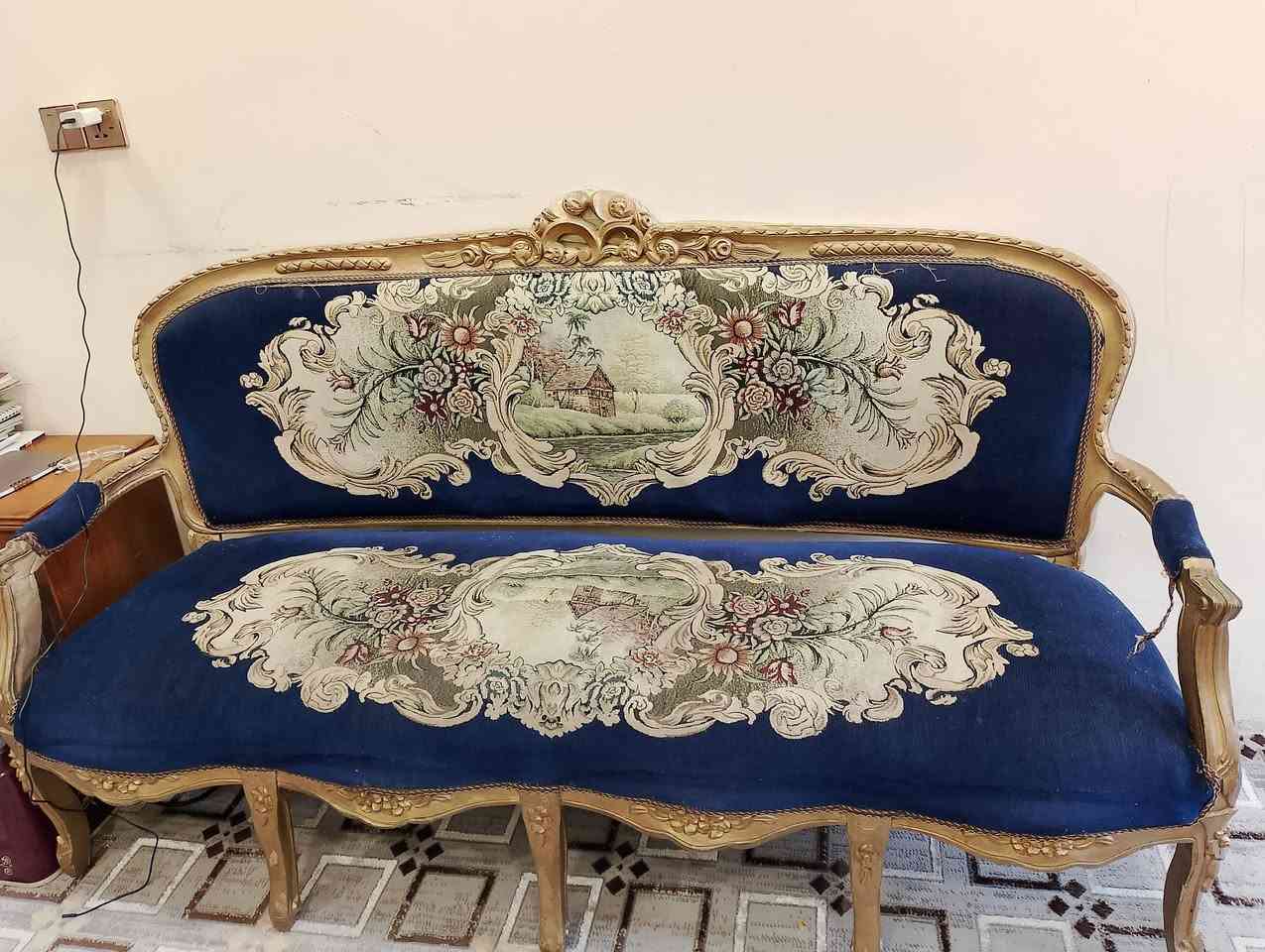 تخم مصري 10 مقاعد للبيع بسعر 450
***********
