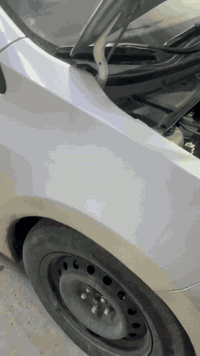 السلام عليكم كورلا2019LEحادث بصيط بدون ارباك فقط بارد بدون تبيل اي قطعه حجر رادار بدون ارباك ماشيه 115milصورالحادث مرفقه مع السونار شرط الفحص والسونار المكان ديالى 
*********** السعر مناسب
