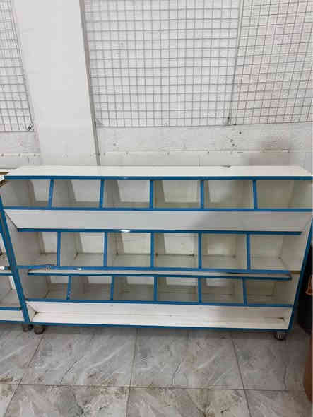 ‎لوكرات خشب تركي استخدام قليل جداً  السعر خاص رقم الموبايل ***********‎ السماوا
