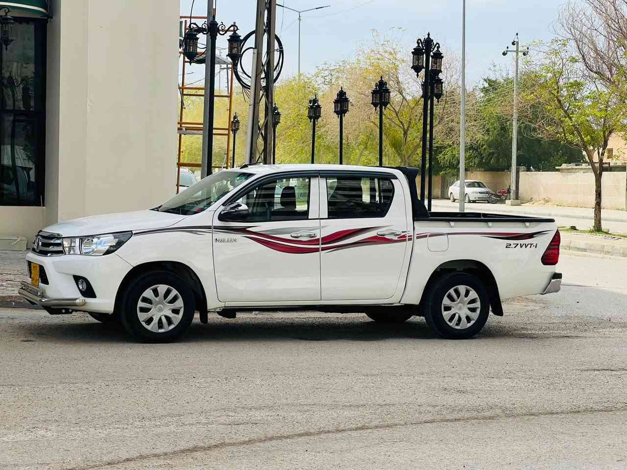 تيوته هايلوكس مديل 2018 كويتي  سعر 187 وبيه مجال مكينه بانزين للاستفسار الاتصال *********** مكفوله من ضربه وتبديل بيهه صبغ ذيل يم بك لايت ولباقي كفاله عامه رقم اربيل  تحويل او كاله مواصفات تحكم ستيرن مثبت سرعه مانع نزلاق حساسات خلفيه مري كهربائي كامره خلفيه مكينه بانزين بلاد مامفتوحه مكينه وكير مكفولات حداديه جديدهه تخم تاير جديد تبريد شغال ثلج سياره جديده وجاهزه وأي نقص مابيهه كربلاء, العراق
