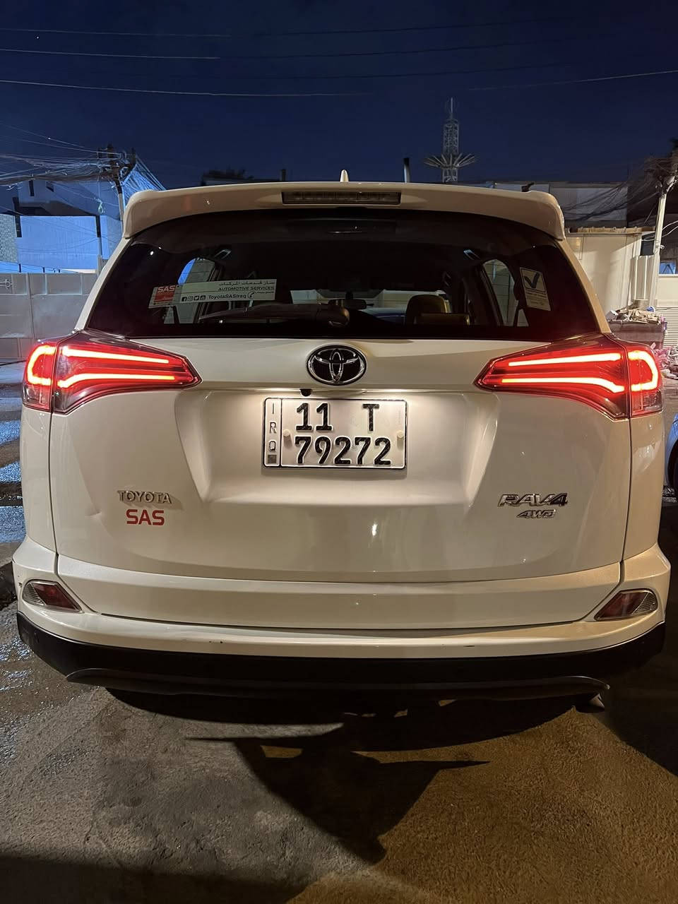 راف فور 2018
ساس لون صدفي محرك 2500 
رقمها بغداد محدث الجديد
ماشية 45 الف كيلو 
انارة لد امامي خلفي زنون
 تحكمات استيرن جهتين شاشة كاميرا
حالياً كاملة بدون نقص
ضررها بنيد وجاملغات امامية ودعامية والايتات الامامية 
بدون صبغ السيارة مبدله القطع مطابق لون وبجم مشدود الها مال لمتد 
حادث السيارة ضاربة باب بيت واكع عليها فأكو رصعات خفيفة متروكها على وضعها الرصعات بدون تصليح بداية القمارة فوك الجامة
للاتصال الرقم ***********
