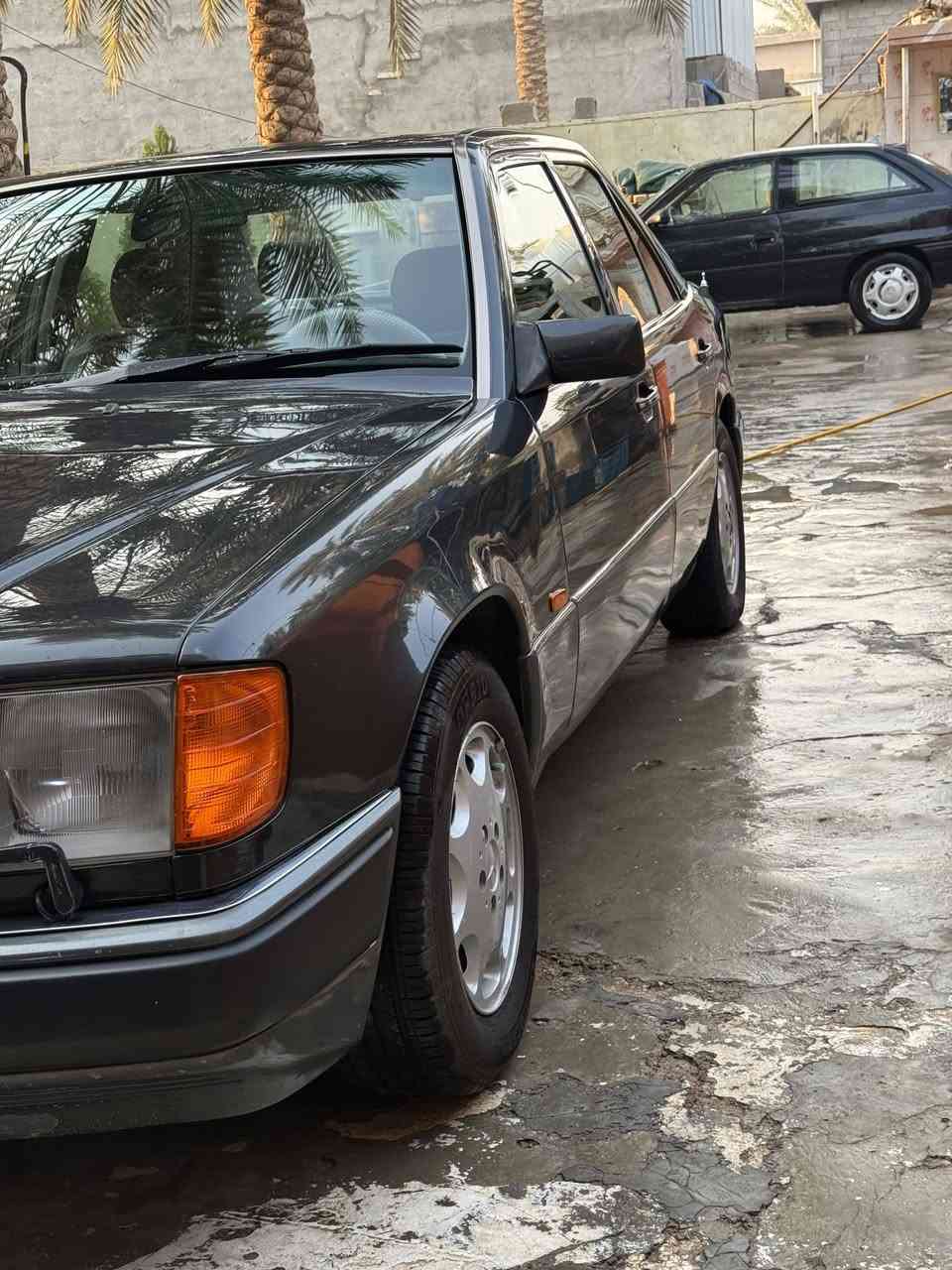 السلام عليكم
مارسيدس دب
موديل 1993
محرك 3200 نوع المحرك خراطيم المرغوب
منظومة تبريد جديدة نهاية هذا الموسم شديتها
كشنات كهرباء مري كهرباء فتحة بالسقف كهرباء ايضا
سستم صوت كامل مع مسجل بلاتوث
زوج تاير امامي جديد والخلف نظيف 
حدادية نظفة كلش 
سيارة كاملة مكملة ما بيها اي نقص
مكان السيارة ديالى 
السعر 93 وبيها مجال بسيط
الرقم ***********
