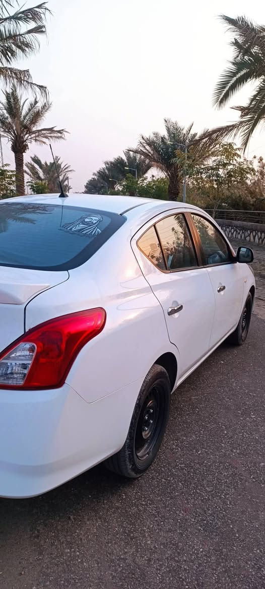 سلام عليكم للبيع فقط 
نيسان صني هندي  موديل 2023 رقم دولي لل31 وكالة تحويل كله مضمون ماشيه ٤٠ السيارة دخول الامارات بيها ر شه 3قطع بالامارات السيارة نضيفقه كلش وجديده وحلوه كير مكينه حداديه كله جديد ماعايزه برغي ماشاءالله السعر 108مجال قليل من مكان السيارة نحف الرقم ***********
