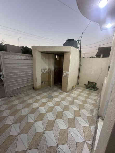 ♤ مشتمل للبيع  غير مسكون سابقآ ♤🏠
💢¤طابو   ملك صرف ¤💢 
بناء حديث وشغل درجة أولى 
الموقع  المحاويل  حي ابو سديره قرب مدرسه النجاه 
المساحة 》👈》100 متر 
واجه 》👈》5 متر 
نزال 》👈》20 متر 
عرض الشارع 》👈》8 متر 
السعر 》》53مليون وبي مجال 
للاستفسار اكثر الاتصال على الارقام التاليه 📞📞
***********  - ***********
او زياره مكتب  المحامي العقاري علي راجي العلواني
