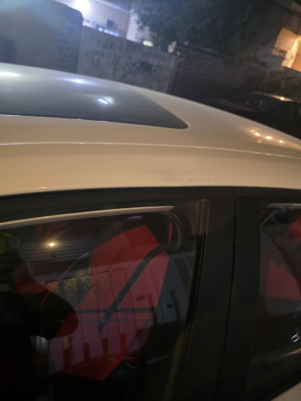 كورلا موديل ٢٥ بسمي ماشيه ١٦ مكفوله كشن كهرباء فول سعرها٢١و٧٥٠  الشراي يتصل*********** وتساب بغداد الغزالية  
السياره بيها رصعتين صغار موضحه بصور
