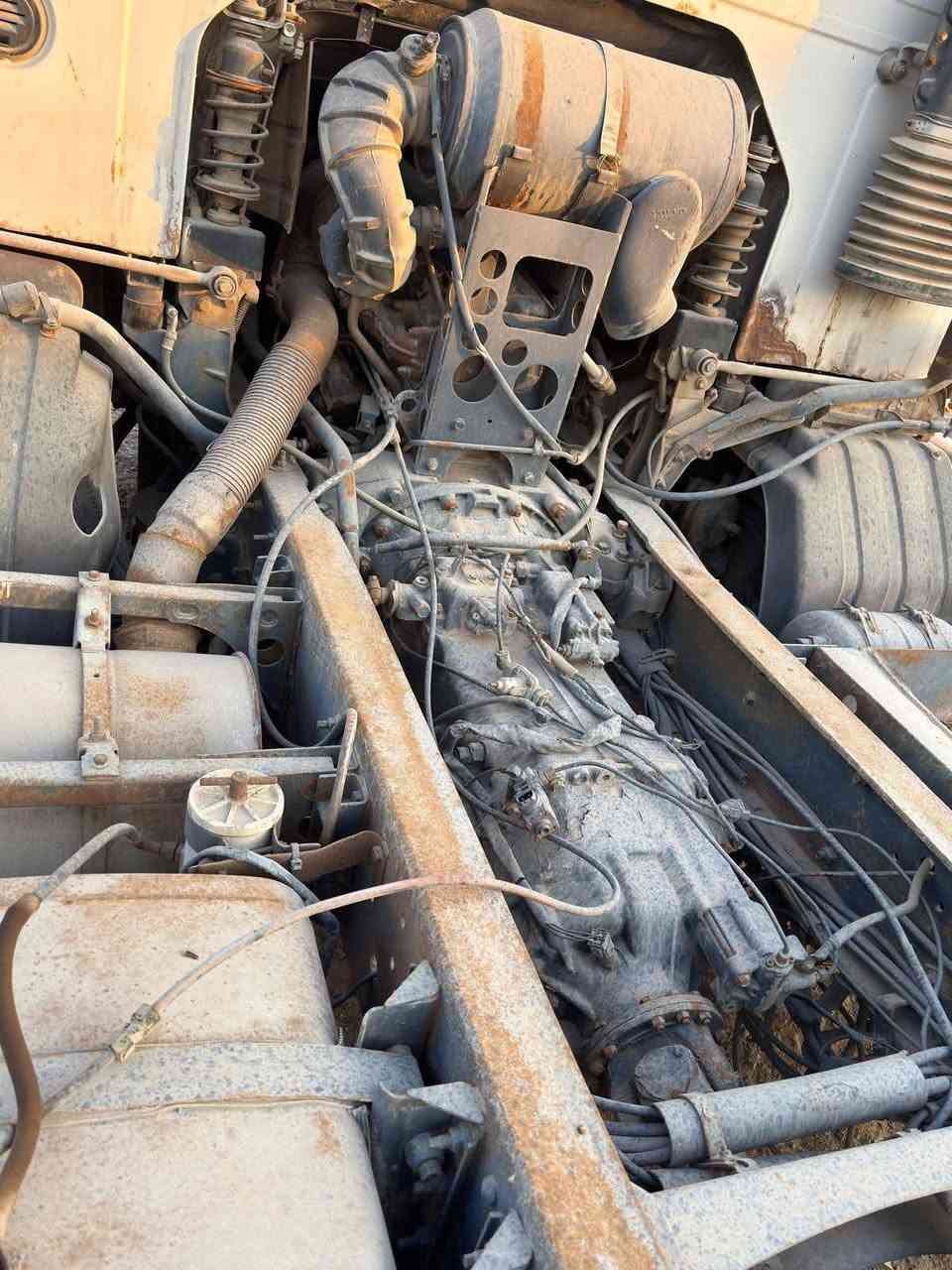 يالله تحيه طيبه
السلام عليكم اهلنه وناسنه الطيبين

اليوم نزلنه سياره فالفو محرك كير اكسل كله مضبوط

مجموعة سكانيا سحال
مكان السيارة البصرة 

بالسنويه تنكر ماء حموله ٢٠ طن تنكي حديد بلادي مغلون  رقم بصرة 

باقي التفاصيل يم صاحب الحلال انه بس انشر

***********
