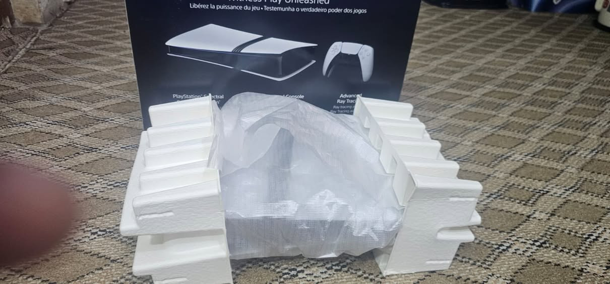 بلي5 برو امريكي ذاكرة ٢ تيرا اخو اخو جديد/ملحقاته كامله لامفتوح ولامصلح
بيه ضمان اسبوع /متوفر جوستكات فايف وفور اصليه /اكو خدمه توصيل


**إذا كنت صاحب هذا الإعلان وتريد حذفه لأي سبب، رجاءا أرسل رسالة إلى الدعم الفني**