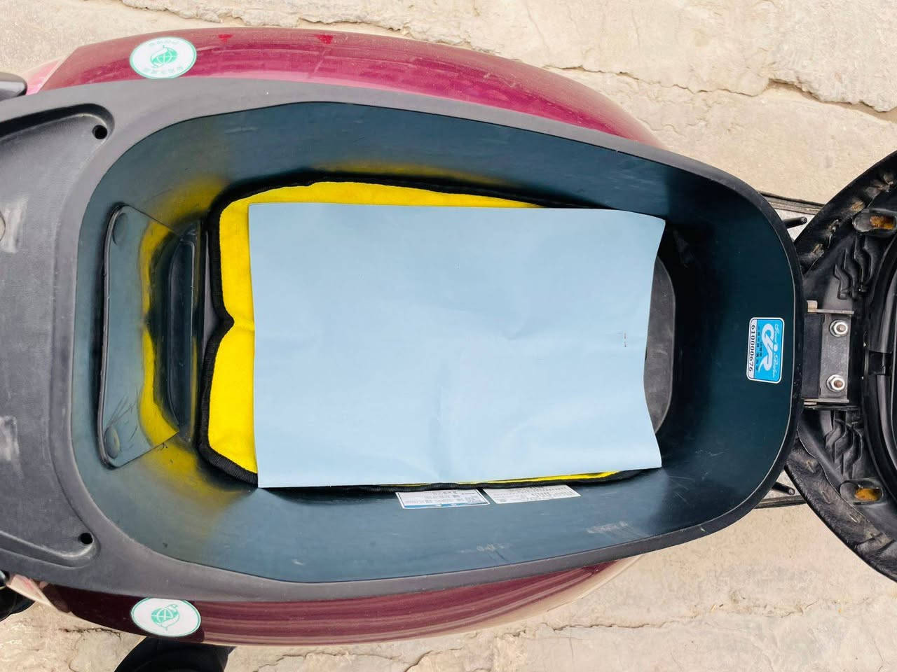 سلام عليكم دراجه بوليسي موديل2016 الدراجه مكفوله من كلشي كهربائيات كله شغاله سلف شغال مبدل بيه اي شي نوزل الدراجه جديده مماشيه هواي المكينه خير من الله وفديون بتايوان مالتها موجود رمبه من مصطفى جديده على ايدي مكاني بغداد الشعب رقم ***********
