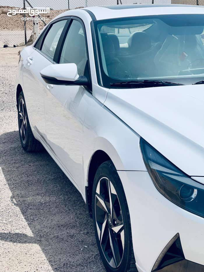 النترا للبيع موديل 2022
رقم بغداد
خليجي فول مواصفات
فتحة سقف
 حساسات امامي خلفي
 كامره دواره
 لد نهاري لد خلفي 
 بصمه تشغيل عن بعد
 مفوله للاخير
ماشيه 105
لسيارة بالبصره
سياره أقساط  المقترض والكفيل من البصرة 
السعر 155 وبيها مجال 
 للاستفسار ***********
