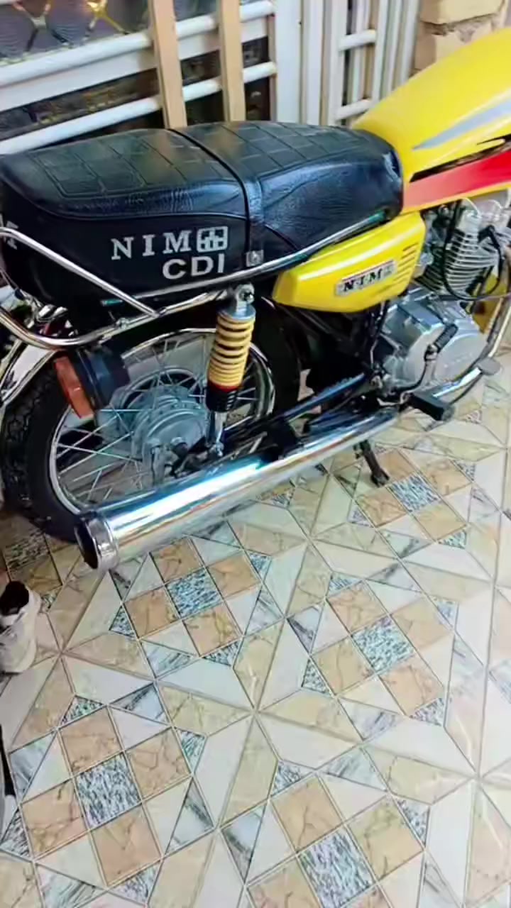 سلام عليكم نامة مديل 25 سكنر 3 احرف الاصلي اوراقة 6 مستخدمة شي قليل سعرة 650 وبية مجال نضافتة بعد انضف من الصور شراي اتصل وتدلل ***********
