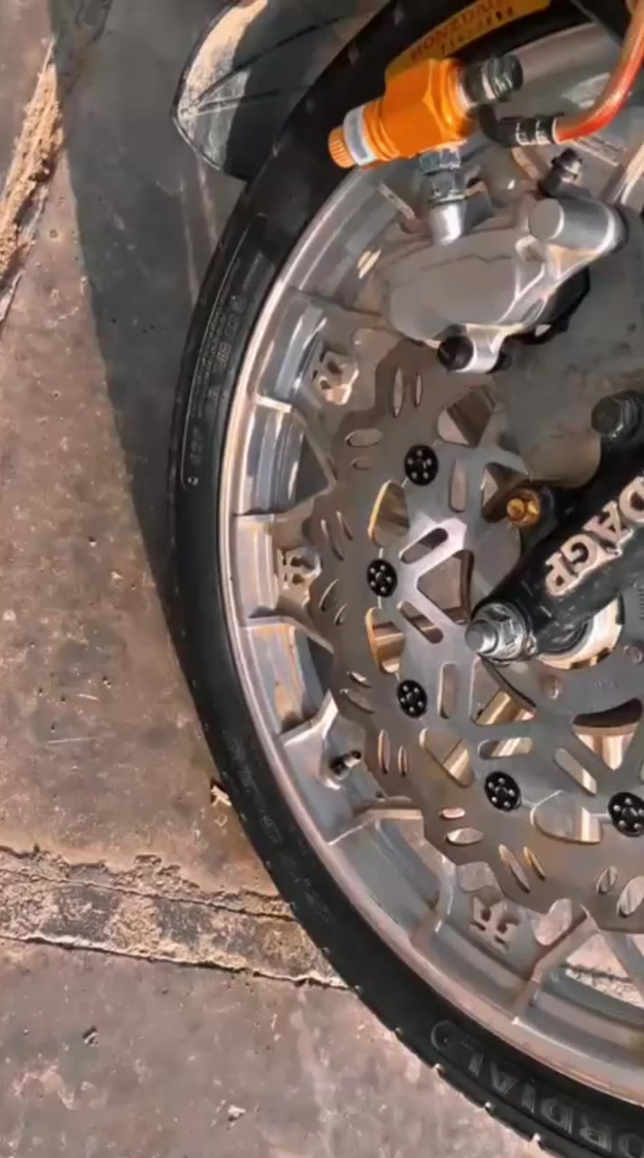 الدراجات للبيع
سيفان 25  سعرها 800 اوراق اصولي بيها مجال حك الجيه
نامه امتياز 26 سعرها 600 اوراق اصولي


**إذا كنت صاحب هذا الإعلان وتريد حذفه لأي سبب، رجاءا أرسل رسالة إلى الدعم الفني**