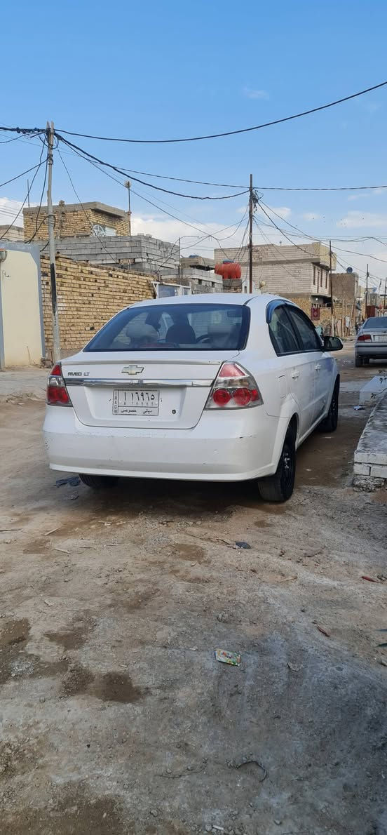 السلام عليكم
افيو 2009 مسكر 
وارد امريكي 
بيه مكانات صبغ 
رقم ديالى مشروع وطني 
تحويل مباشر 
تحتاج صيانه لتبريد 
تخم تاير جديد 
كهربائيات بلاد 
حداديه وره وكدام 80٪
مكان نجف الاشرف 
السعر 65 وبيه مجال 
***********
