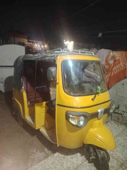 السلام عليكم تكتك بيجو للبيع مليون وتلاثميه وبيها مجال لايتات زنون جدد كهربيات جدد بوش وبستم ويطقات كلشي جديد رقم بي وتساب ***********
