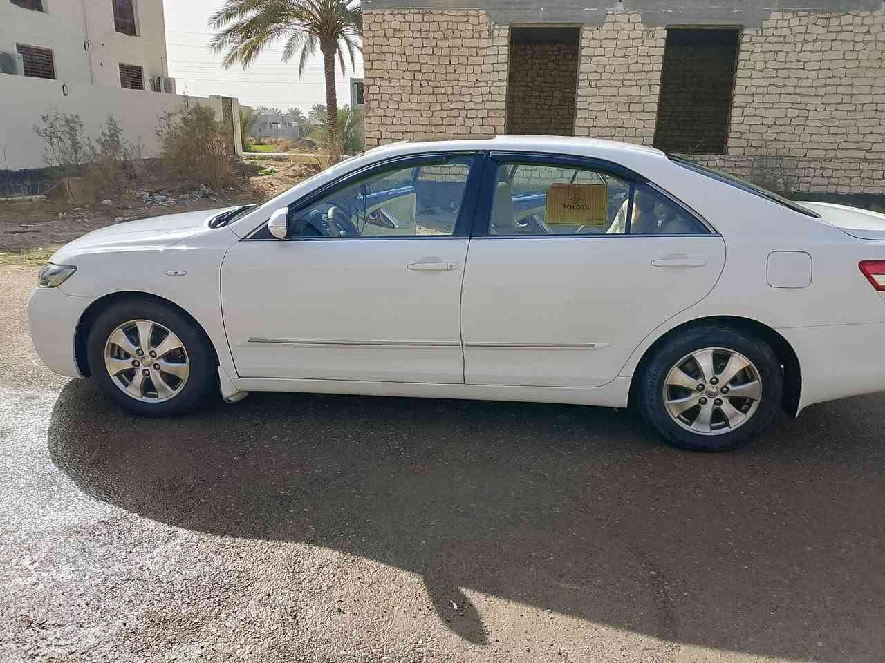 للبيع مال جنية
أستخدام شخصي 
تويوتا كامري
 2008 خليجي 
فول مواصفات
لون ابيض ..
رقم بغداد شرط التحويل والغرامات 
سنويه جديده سياره بأسم اخويه 
السياره كفاله عامه من المعجون قطره مابيها
عدا شبر صبغ راس جاملق سايق 
ونص باب صبغ خلف سائق مثل ماموضع بسونار 
بدون معجون وبدون دواخل 
محرك مامفتوح شرط لا تبخير ولاتنقيص..
كير صدر تايرات تبريد كهربائيات كلها شرط كفاله....
السياره فوووول مواصفات 
سلايت 
كشن كهرباء
قطعتين تبريد
داخل صاج بلادي
لايت ابيض زنون 
سماعات داخليه مضخم 
شاشه كبيره 
كامره خلفيه 
اشاير بالمري 
برده خلفيه 
وبعد بيها هواي مواصفات مامذكوره معروفه مواصفات
السياره حلوه حيل وبالعافيه على الياخذهه 
 مكاني الأنبار .الرمادي +الفلوجه 
السعر 119. وبيه مجال حك الجيه 

***********. واتساب
