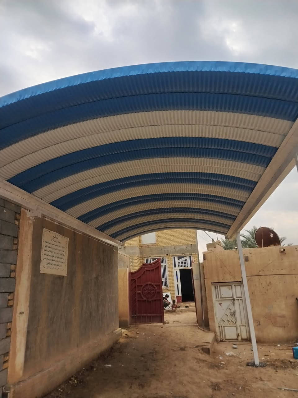 عمل سقايف الكيسبان بسعار مناسبه ***********//  عمل درجه اولى كافت القياسات والجملونات الكيسبان بسعار مناسبه جدا جدا سعر المتر ب 25 الف
