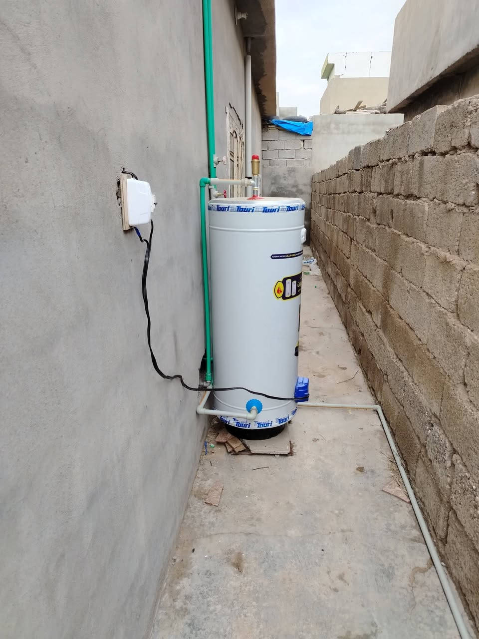 تأسيس كيزر وتأسيس ماء وتبديل هيترات كزر تأسيس كهرباء  ***********
