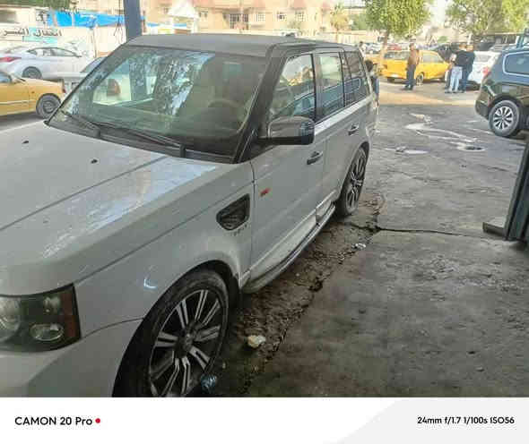 سلام عليكم 
سياره رانج مديل 2009 متومه طبق الاصل 
مكفولة من الكص سياره بيهه صخه باب السائق ومعمره مكينه وكير كفاله الجوبلسات حورتهن كلاهن دبلات بلاد سياره فول الفول مكينه 8 سلندر سوبر غير متواجد على النت 
السعر 65 ورقة الإتصال 
*********** بغداد
