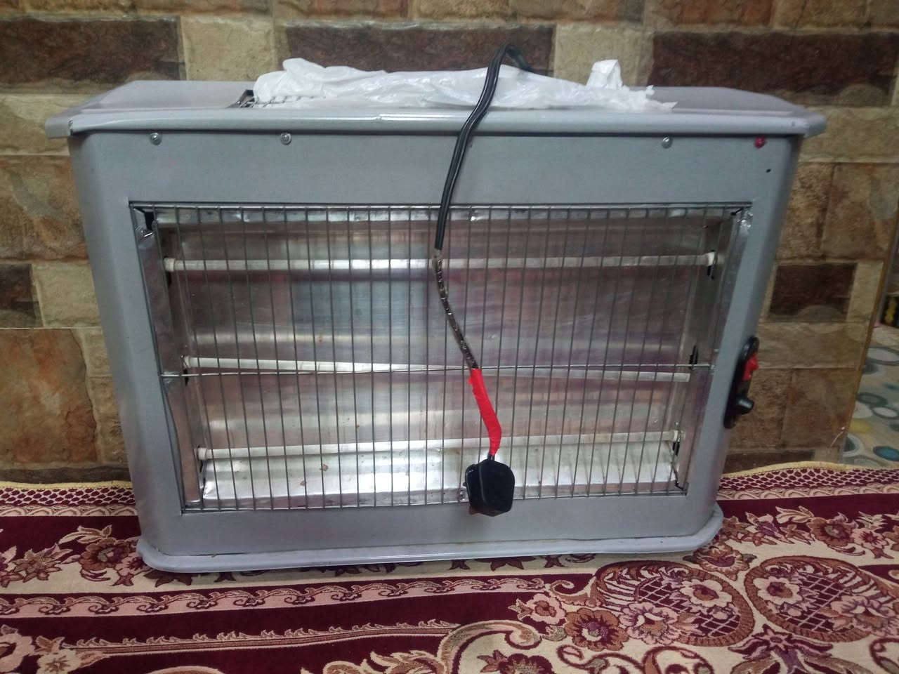 صوبات للبيع نفطيه زائد كهربائيه رقم التليفون المكان كوفه حي ميسان ***********
