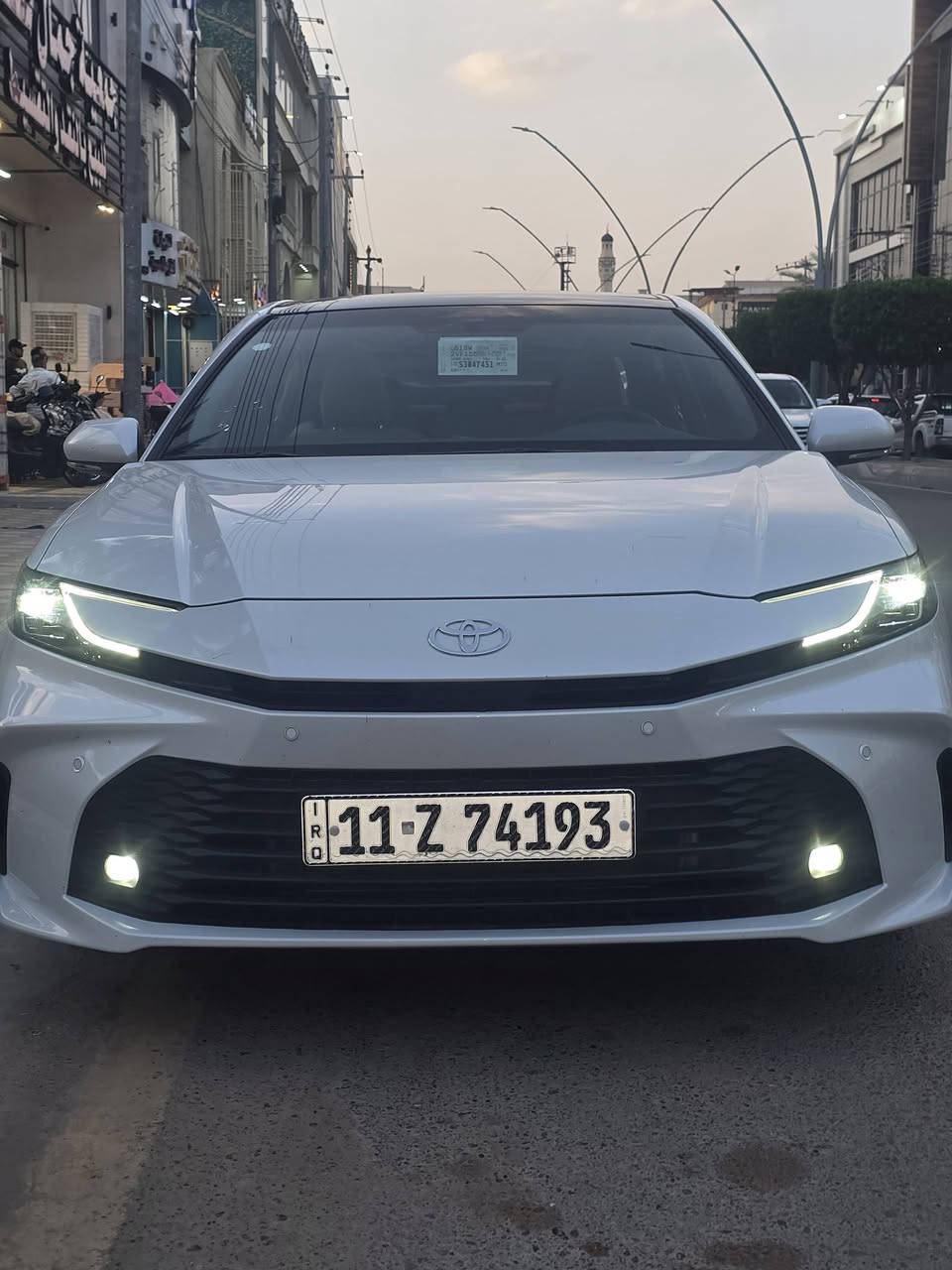السلام عليكم كامري موديل ٢٥ عبد اللطيف جميل السعودية زيرو مرقم بغداد بسمي محرك ٢٥٠٠ هايبرد وبانزين فول مواصفات 
مكان سياره فلوجه 
سعر ٢٩٣ وبيها مجال 
رقم الهاتف ***********
