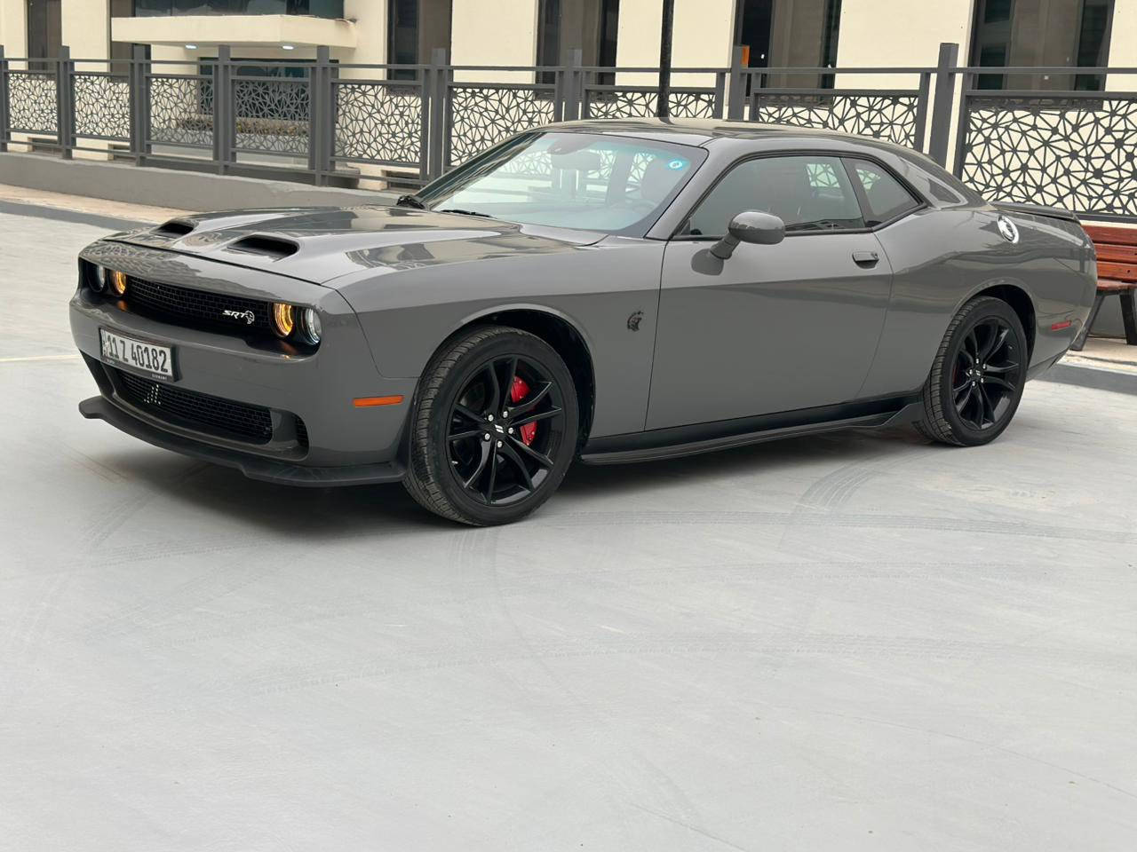 2023 SXT يالله السلام عليكم
دوج جالنجر   ☎️ ***********
محرك 3600 V6 
سيارة  ونظيفة وخير من الله
رقم بغداد الجديد بسمي 👍
لوونةمميز اسمنتي 
ماشيه 21 الف حقيقي
كشنات جلد احمر حضن 
بصمه تشغيل عن بعد
ويل 20 اصلي وتخم تاير 
صدر جيد
شاشة  ابلاد
كامرا 
تبريد قطعتين
ضرر واضح ب صوره ضرر بنيد وجاملغ  بنيد محدث جيتي 
منظومه عدسات زنون اصلي 
وتحديث شفتات وكت كامل
سعر ١٧٥$ بيها مجال بسيط
مكان سيارة بغداد/ زيونه
الشراي اخلي ع راسي المو شراي لا يتعبني وبالخدمه.
