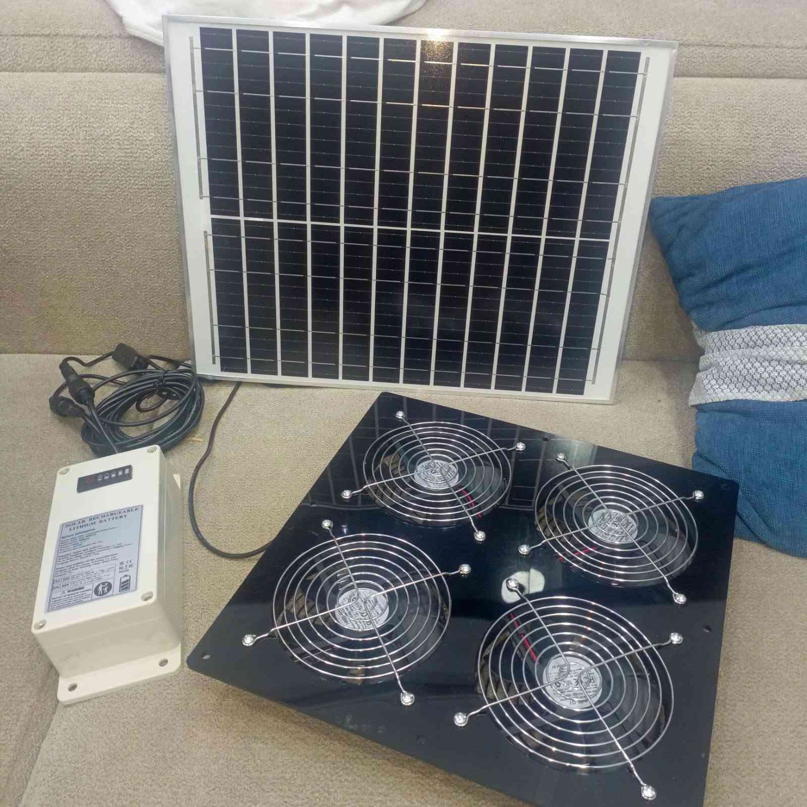 بطاريه ليثيوم مربوطه بلوح طاقه شمسي مع مراوح


**إذا كنت صاحب هذا الإعلان وتريد حذفه لأي سبب، رجاءا أرسل رسالة إلى الدعم الفني**