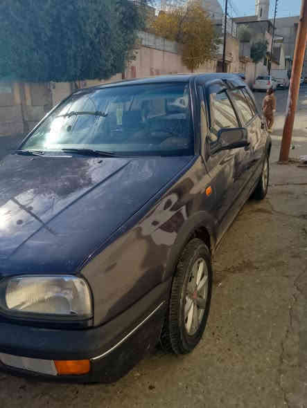 السلام عليكم للبيع كولف نفخ موديل 93سياره بلاديه مصبوغه عام جماليه كير ومحرك كلو بشرط سياره كامله مابيها نقص رقم الموبايل ‏‪***********‬‏ والسعر37
