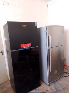 للبيع
مكان رابرين فرع ملي مول 
كلهن شرط الشغل ع فحص
***********
