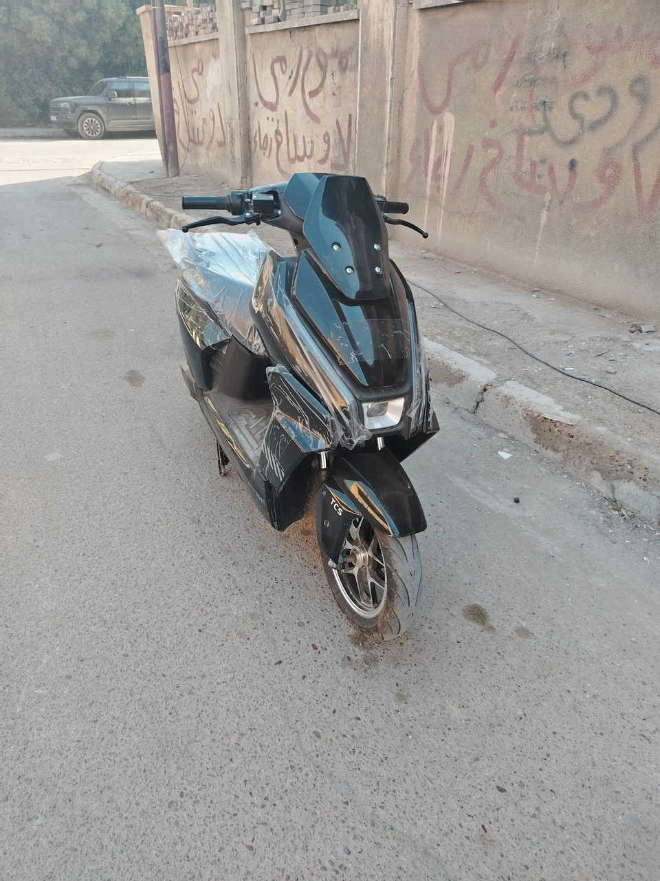 السلام عليكم للبيع دراجه شحن نوع دولفين 6 بطاريات 36 أمبير الدراجه بعده جديدة موديل 2025 استخدام 4 أشهر سويجات 2 وبصمات 2 مكاني بغداد الكراده السعر 750 وبيهه مجال للعلم مشتريه بمليون وربع ***********
