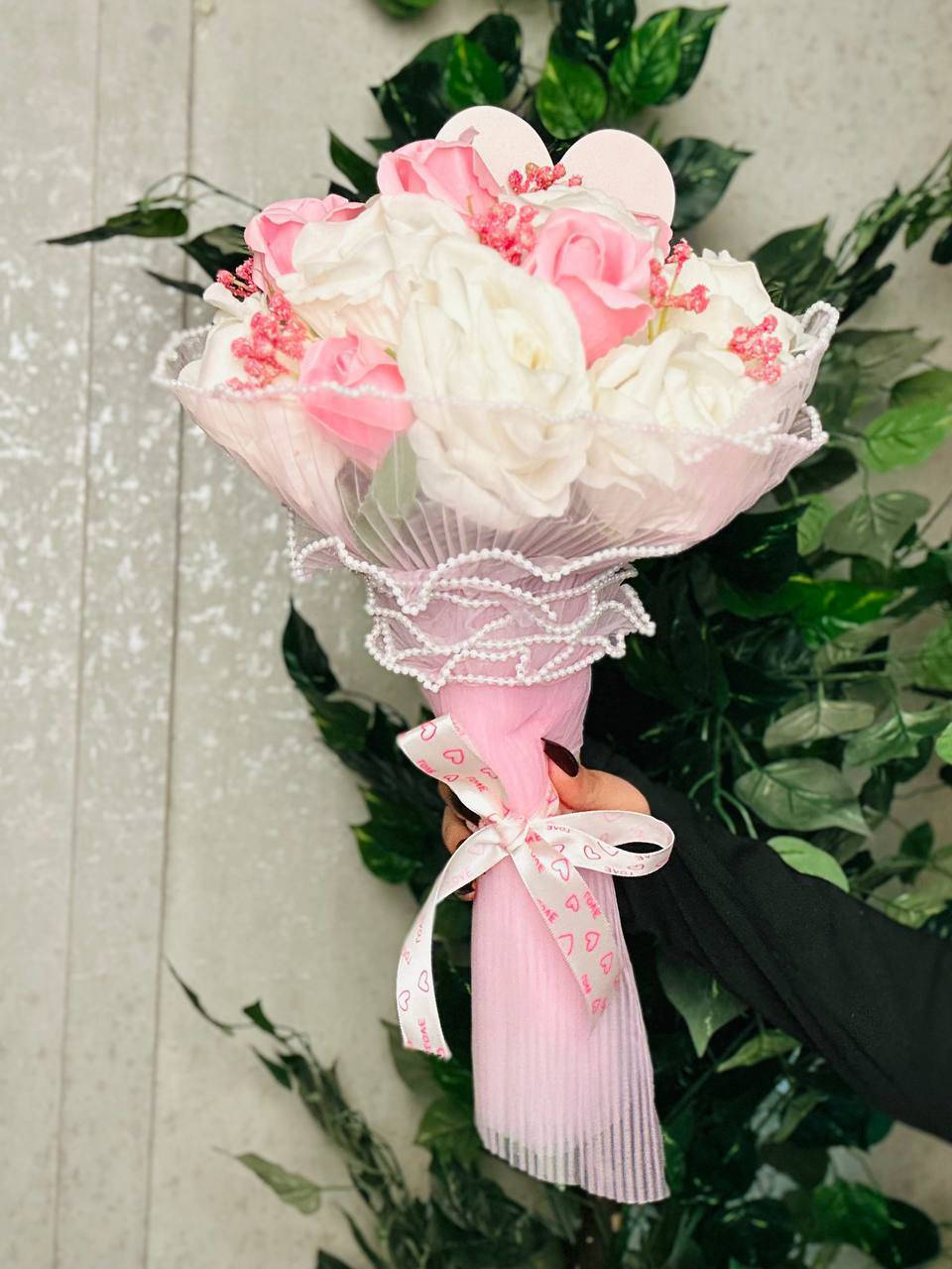 🎁 هدية بسيطة بالشكل
كبيرة بالإحساس
توصل كلمة أحبك بدون ولا حرف 💖
مناسب للحبيبة ❤️
للزوجة 👩‍❤️‍👨
أو مفاجأة تخلي القلب يبتسم من العمق ❤️
مع كارت عبر بهدية تحچي عنك 💌

سعر البوكي 22 الف بغداد, العراق


**إذا كنت صاحب هذا الإعلان وتريد حذفه لأي سبب، رجاءا أرسل رسالة إلى الدعم الفني**