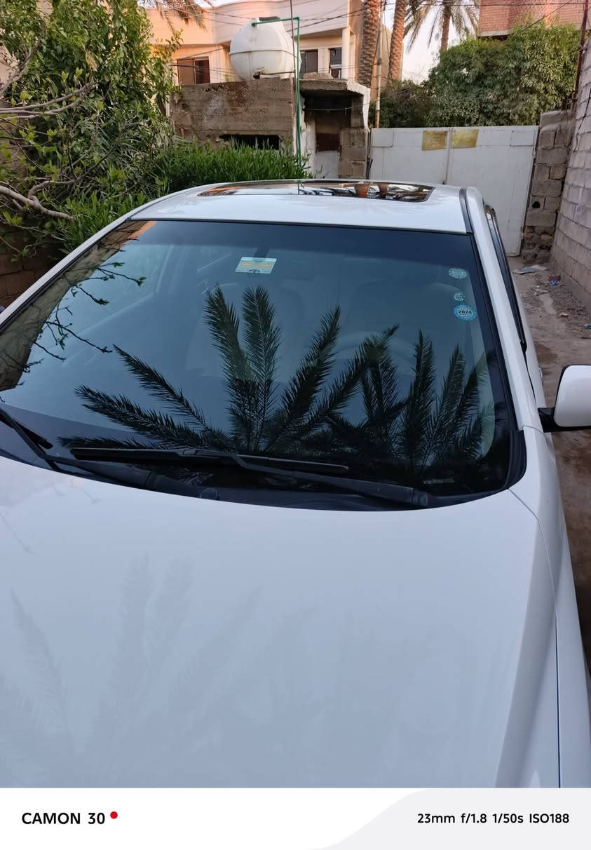 السلام عليكم كيا سيراتو 2012 فول عدا البصمه داخل رصاصي سياره جديده وجاهزه سنويه جديده مكفوله من الصبغ والتبديل سونار مرفق تبريد تدفئه وضع الشركه صدر تخم تاير جيد السعر 113 مكاني بعقوبه للتواصل ***********
