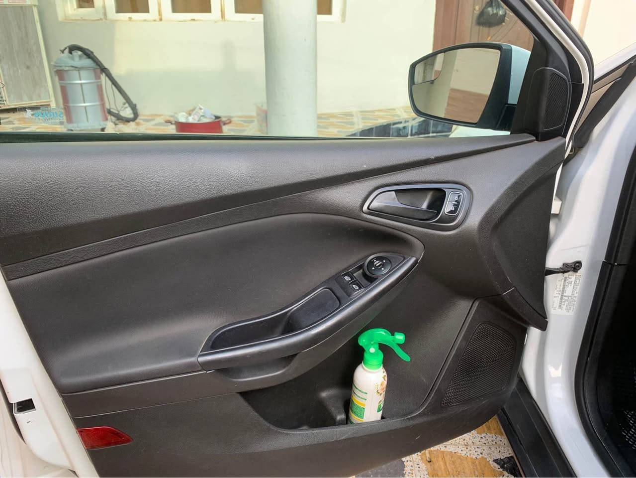 سلام عليكم 
فورد فوكس موديل ٢٠١٦ رقم أربيل تايرات جديده باتري جديد محرك ٢٠  جديد بدون تيربو كير اوتو  كاميرا خلفية بيها ٣قطع بارد بدون داخل سنويه لحد ٢٠٣٠ شرط تحويل والغرامه مكان كركوك رحيم اوه الاتصال بالرقم ***********
*********** كركوك, العراق
