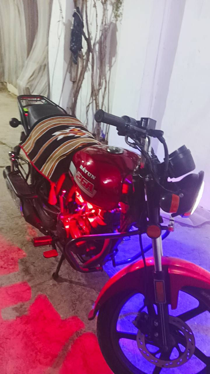 اسلام عليكم دراجه دايون للبيع أوراق أصولي أصولي دراجه نضيفه بيه شخط فقط بجاملغ مستعجل عله بيعته وسعر 20000 مليونين ***********
