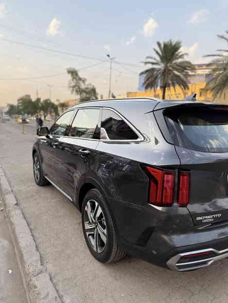 سلام عليكم 
سورنتو 2023 امريكي
هايبرد 
فول مواصفات عدا البنوراما 
محرك 2500 توربو
حادثها جاملغ وبنيد 
لون رصاصي 
داخل نضام vip 
ماشيه 44 الف 
كير ماوس 
رادار جانبي 
حساس خلفي 
هيتر ب الستيرن
كامره 360 
جنطه كهرباء
كير ماوس 
4 انضمه قياده
بعد بيها مواصفات مذاكرها 
العنوان شارع فلسطين تقاطع الصخره 
رقم الهاتف ***********
السعر 225وبيها مجال 
سونار موجود
