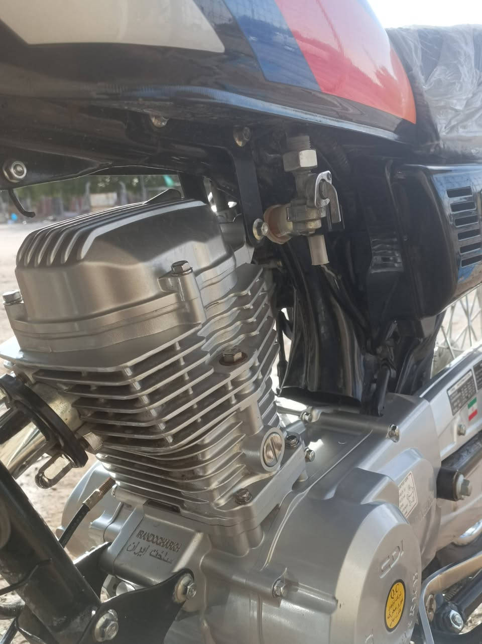 السلام عليكم عندي دراجه 4 كير للبيع
اصولي اوراق  موديل الشاصي 2018 طالعه 2025 وكيلها العارضي بسمي الدراجه السعر خاص العنوان نجف رقم الهاتف ***********
