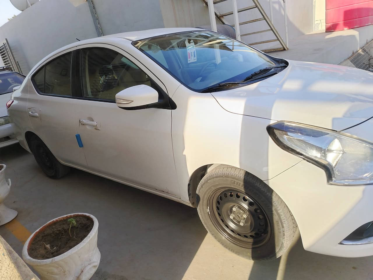 السلام عليكم نيسان صني مديل ٢٠٢٤ مصري ماشيه ٤٩دوشمه عامه ١٢١ بيه مجال *********** البصره كفاله
