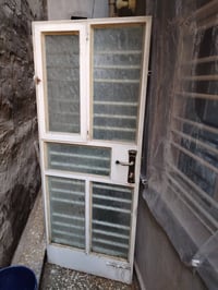 باب ٢م×٨٠سم • نظيف • بغداد حي الجهاد