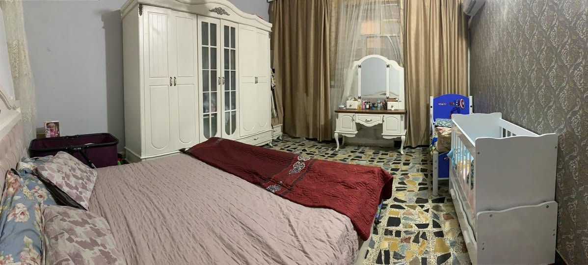 بيت للبيع
مساحة 90 متر واجهه 4,5 نزال 20
بناء 2013 طابق ونص
الطابق الارضي استقبال مطبخ غرفه نوم سويت وخدمات
الطابق الاول غرفه نوم سويت وسطح كبير 
حي القاهرة شارع عريض موجود (باخر فيديو)
مقابل حسينية ال البيت
السعر 320 مليون 
للاستفسار الاتصال او مراسلة واتس ع الرقم

‭٠٧٧١ ٤٤٧ ٣٢٢٣‬
