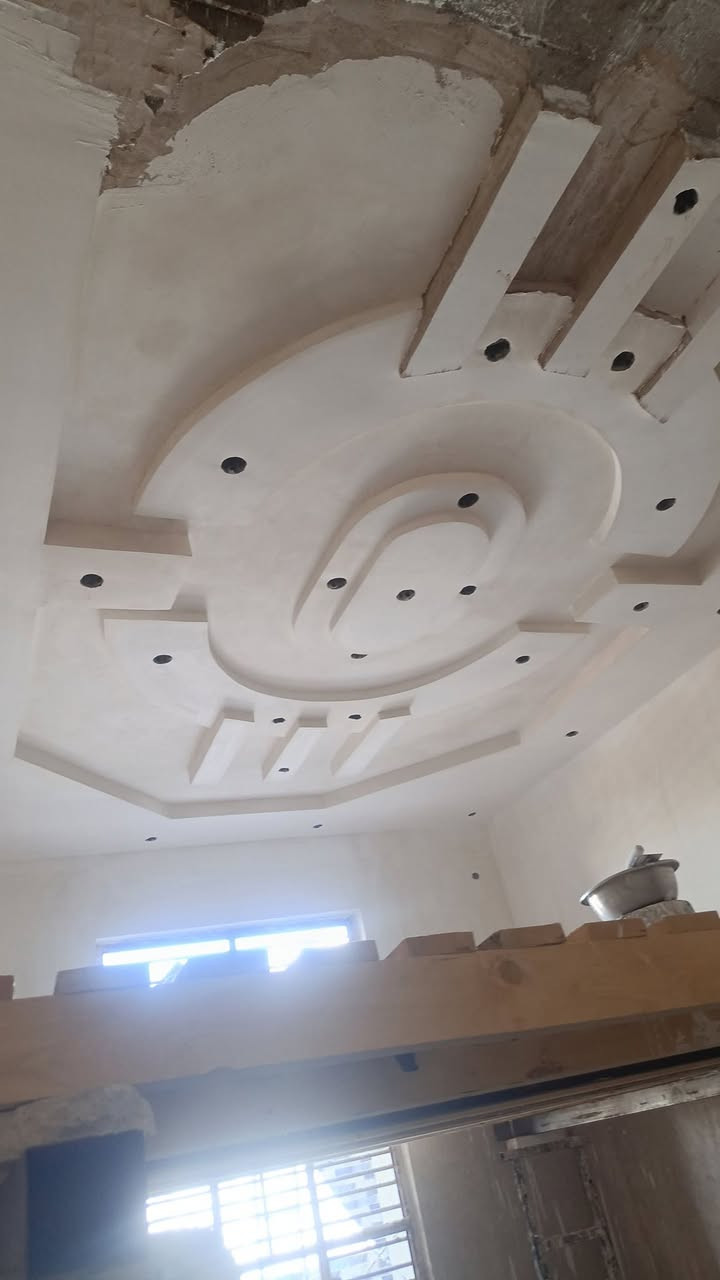 هاذه جزه من عملي جص وبورك ولبخ خارجي المتر اربعه ستفسار عل رقم  ***********
