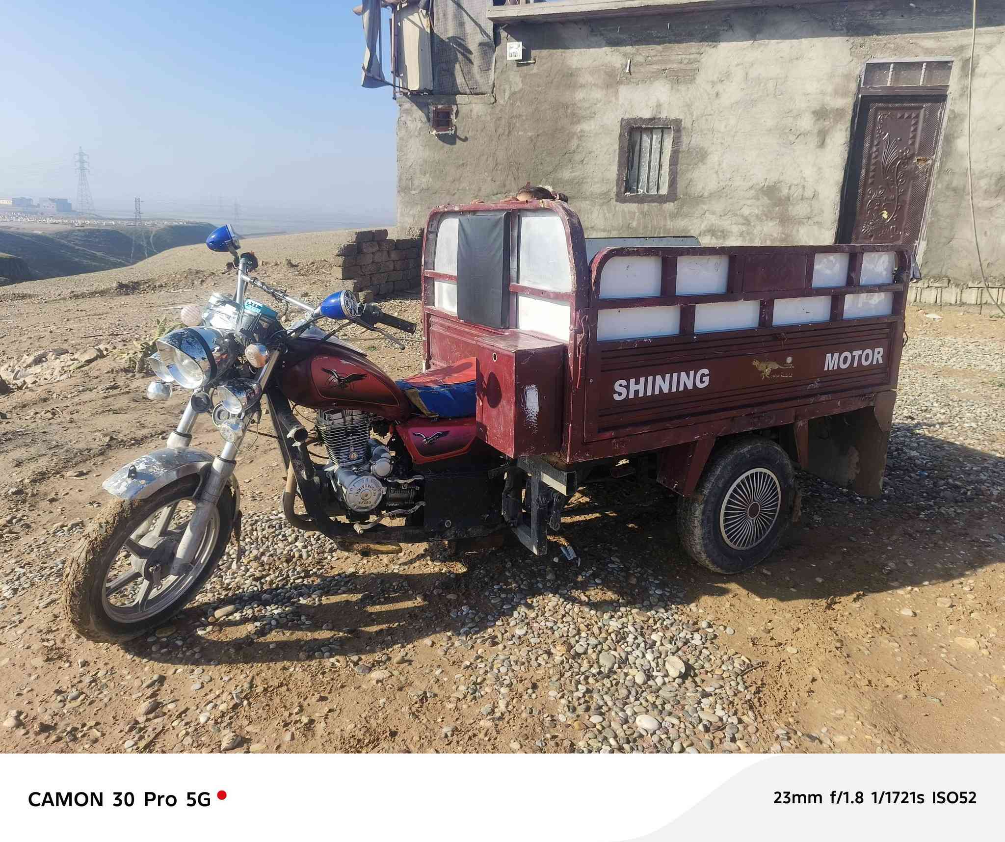 السلام عليكم ستوته ام ثاير للبيع محرك 23 شرط شرط شرط كهربائيات كامله بس عوزه باتري السعر 750 وبيها مجال الستوته البيضاء موديل 20 محرك 20 بس مبدل بوشه كهربائيات كامله سلف شاص شرط كل شيء شغال دبلات شغاله محرك اصلي السعر 850 وبيها مجال مو شراي لا تبزعني  *********** مكان عوسجه قربي
