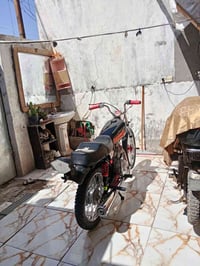 دراجه نامل للبيع سبعه اوراق تترقم 600 بها مجال هذا رقم الهاتف077599070...