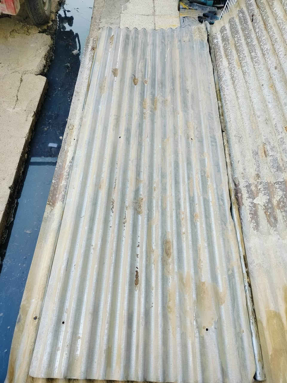 عندي هذول شنكوات عدد 9 الطول مترين 40 العرض 85 عنوان كراج شمال *********** سعر الواحد9
