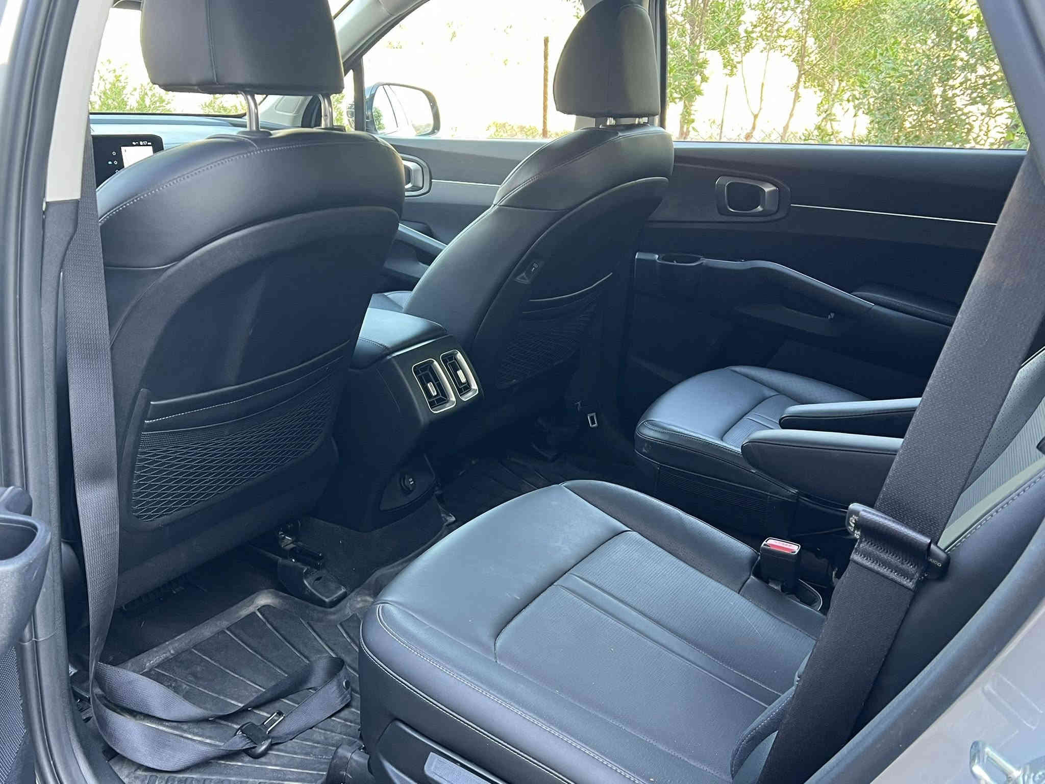 السلام عليكم للبيع سورنتو 24 امريكي صور الحادث موجوده شاصي بي تصليح والغد بدون كص السياره محرك 2500 تيربو ماشيه 32 بدون رقم تترقم جميع المحافظات سياره فول واحد ع واحدالسعر 220 وبيها مجال مكاني بغداد اللطيفيه ***********
