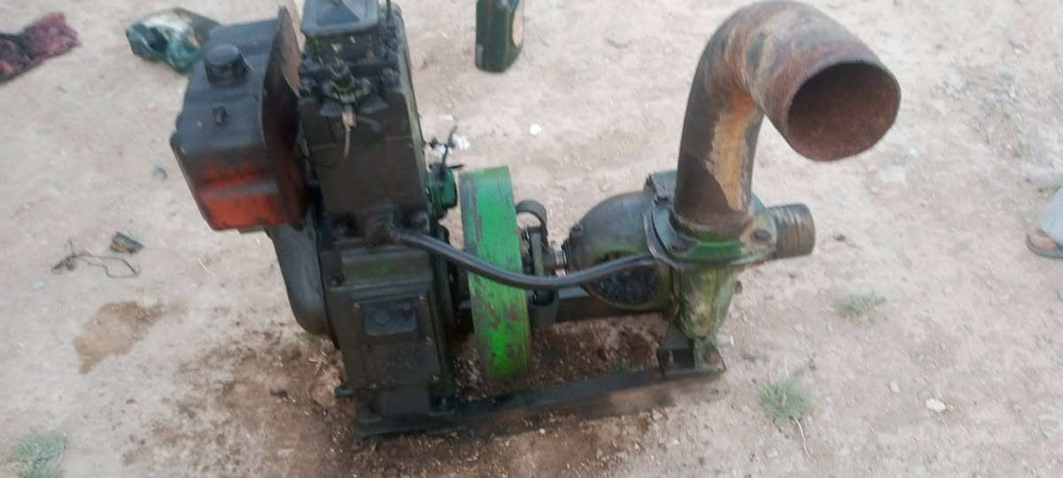 السلام عليكم موطور البيع ميه خير من الله مكان الكرمه لسور الكناطر سعر.  350 وبيه مجال ***********
