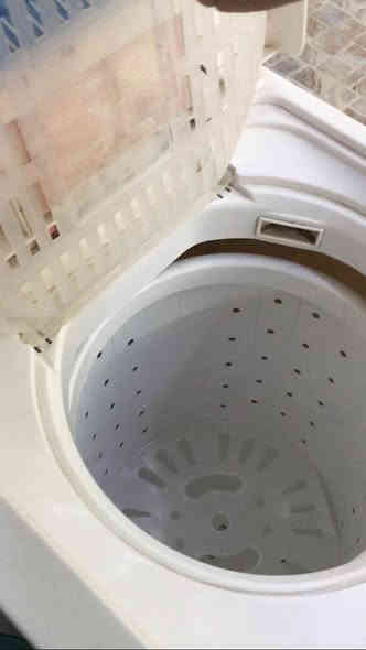 غساله هيتاشي ٨كيلوشغال بشرط للبيع سعر ٩٠ومجال ت ***********دهوك نزاركي دهوك
