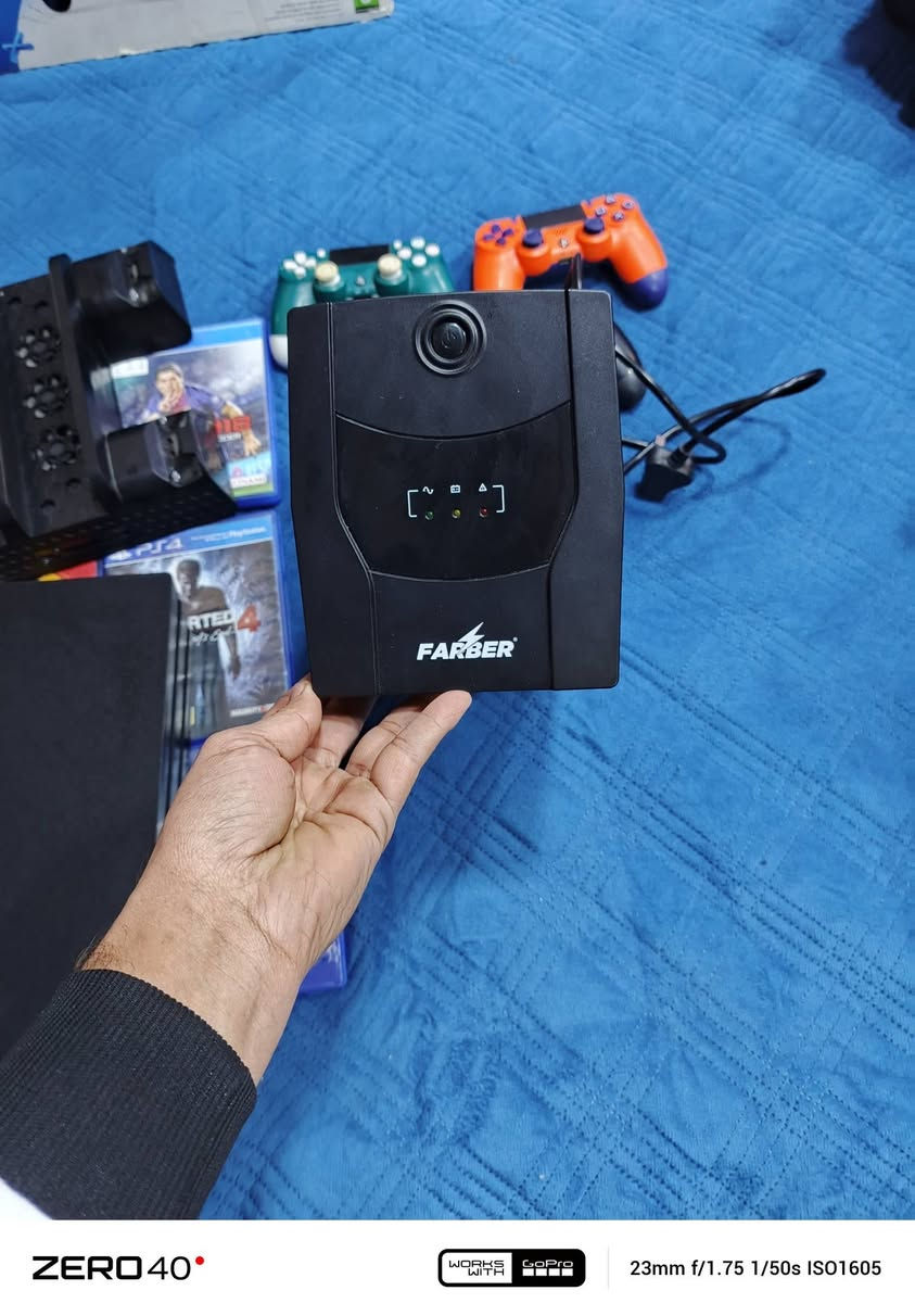 سلام عليكم اجهزه بلي البيع
بلي 4 برو 
هارد جهاز 1 تيره 
جهاز مهكر نظام قرص ونازل علي كيم باتو يعني اي لعبه تريده تكدر تنزله 
ويا يو بي اس فاربر جديد 
ويا 10 اقرص عناوين كلش حلوه 
ويا 3 جوستك 
قاعده تبريد 
قاعده شحن اضافيه 
______________________

جاهز ثاني بلي 3 
كامل ملحقاته 
ويا يو بي اس 
ثنين جوستك 
هارد بي 60 لعبه 🎮
___________________

جهاز ثالث بلي 2
جهاز فري ريجين يشغل قرص اصلي قرص كوبي فلش هارد جاهز نضيف كلش 
ملحقاته ثنين جوستك 
ويا هارد خارجي بي اكثر من 60 لعبه ويا تحويله من ايفي الى اجدي 
ويا 10 اقرص اصليه
______________________

 جهاز ال 4
بلي 1 كامل ملحقاته  
جوستك اصلي 
ميموري خزن اصلي 
ويا 6 اقراص 
باكيته كامل 

 التواصل خاص 
او على ***********
