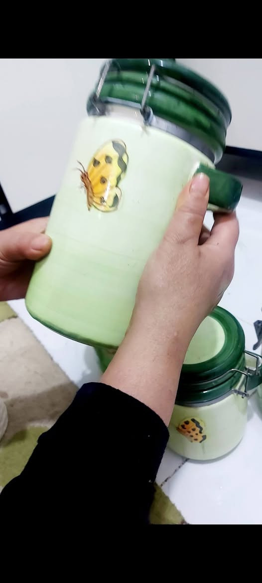 مكنسه المانيا وبرطمانات. حجم كبير


**إذا كنت صاحب هذا الإعلان وتريد حذفه لأي سبب، رجاءا أرسل رسالة إلى الدعم الفني**