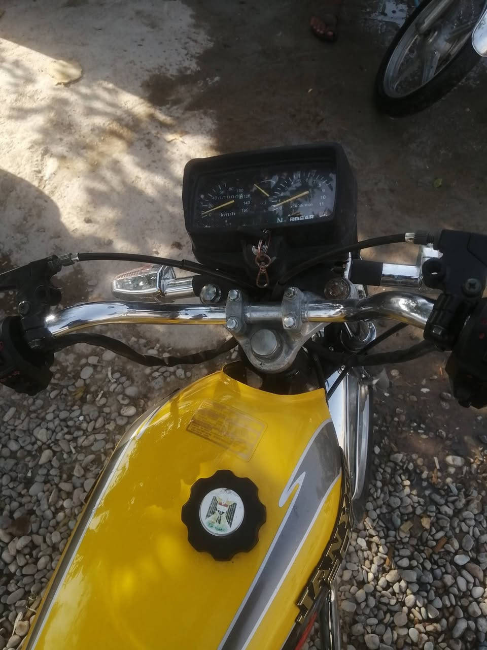ماطور جني ٢٠١٩ نظيف محرك لا صرف َلا بخار مفتوح السعر ٢٧٥ الف وبيه مجال.


**إذا كنت صاحب هذا الإعلان وتريد حذفه لأي سبب، رجاءا أرسل رسالة إلى الدعم الفني**