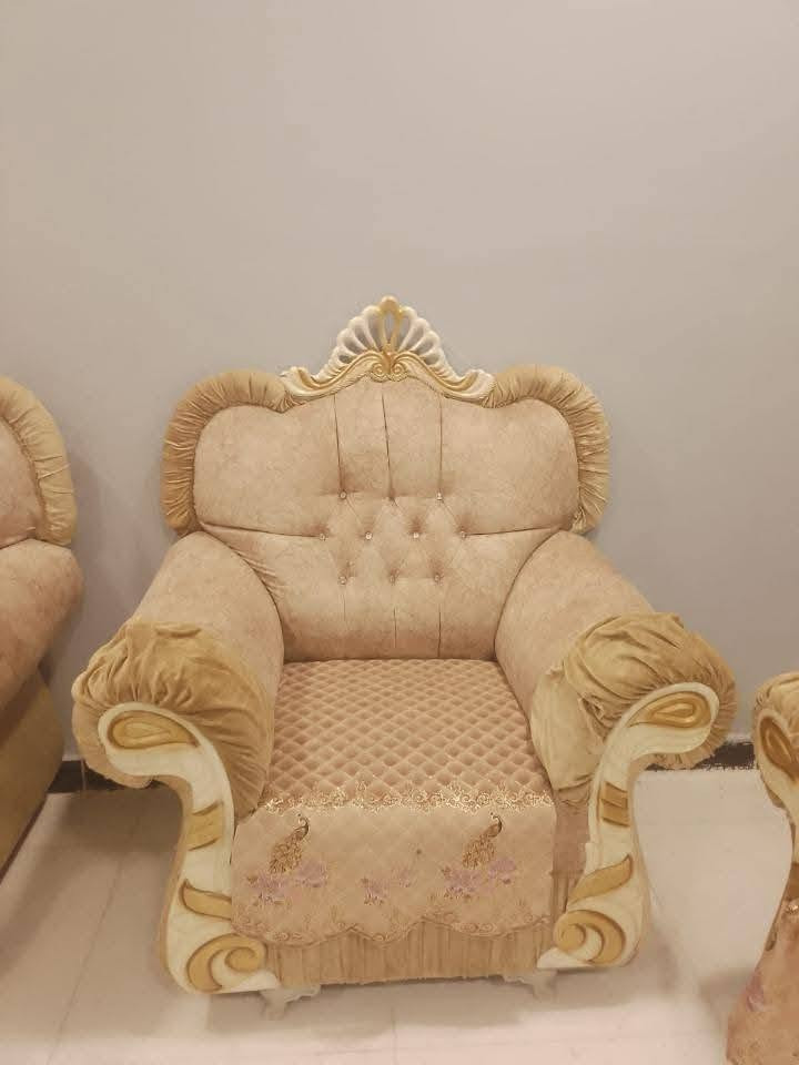 قنفات الجوزي لبيع بدون ضرر نضيفات 5 قطع مثل ماموضح بلفيديو سعرهن 300,000 وبيهن مجال 
..................
القنفات الملكي لبيع 5 قطع سعرهن 250,000 وبيهن مجال 
العنوان التنومه الصالحيه ***********
